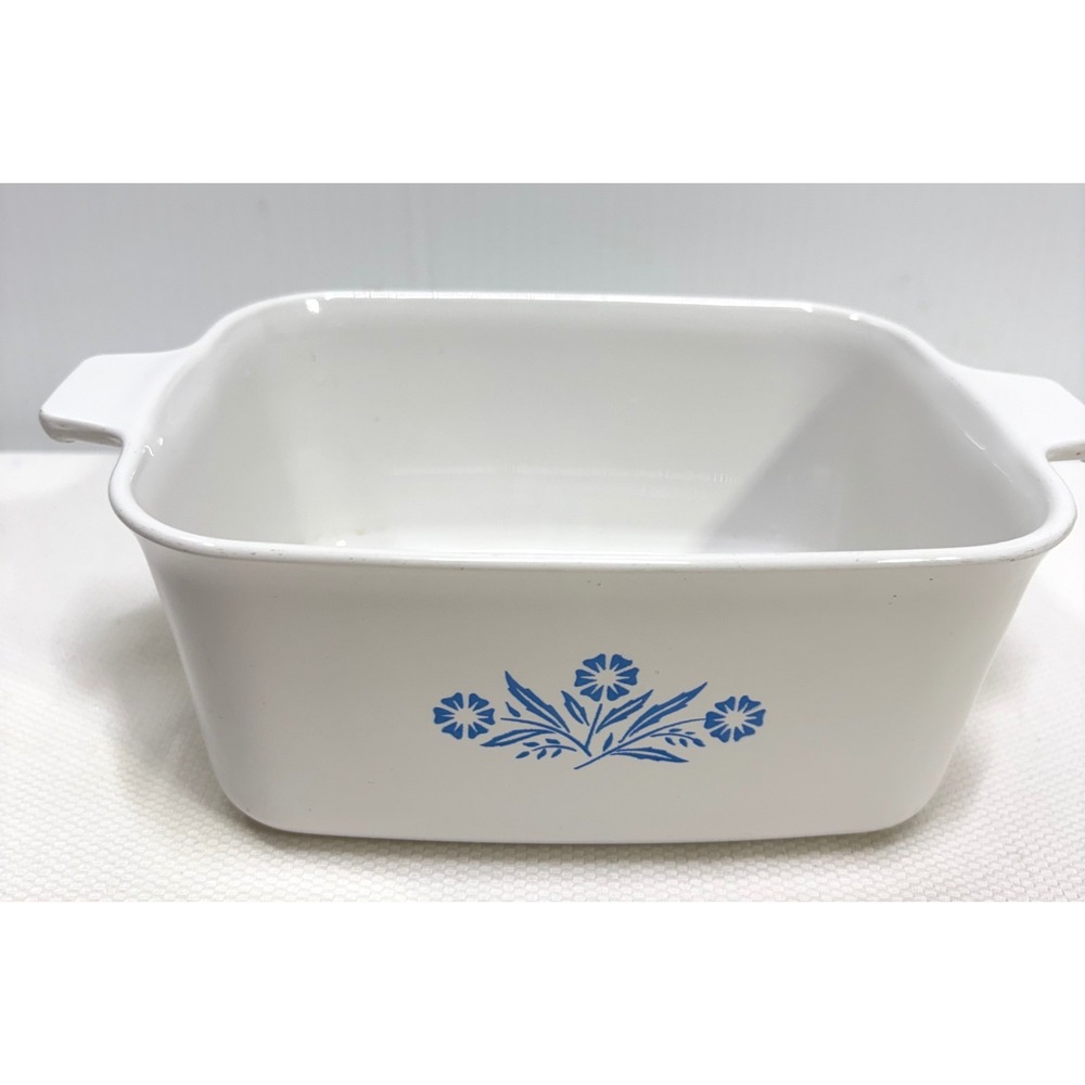 Vintage Corning Ware Blue Cornflower P-4-B 1.5 Pint Casserole Dish Made in USA